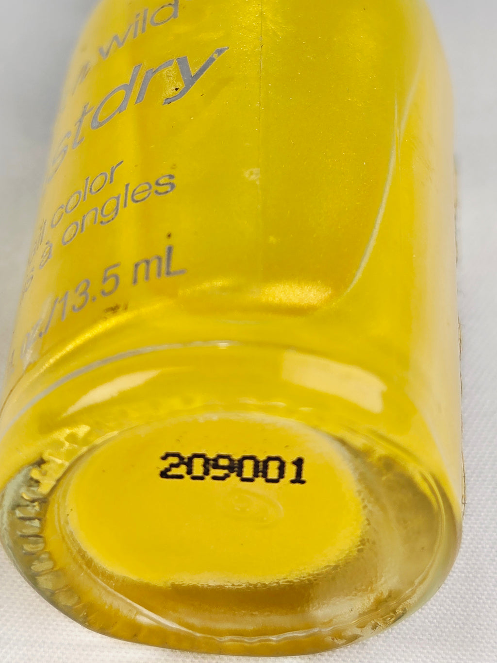 Wet n Wild Fast Dry The Wonder Yellows 224C Bright Yellow Nail Polish Pearl Finish Collectible