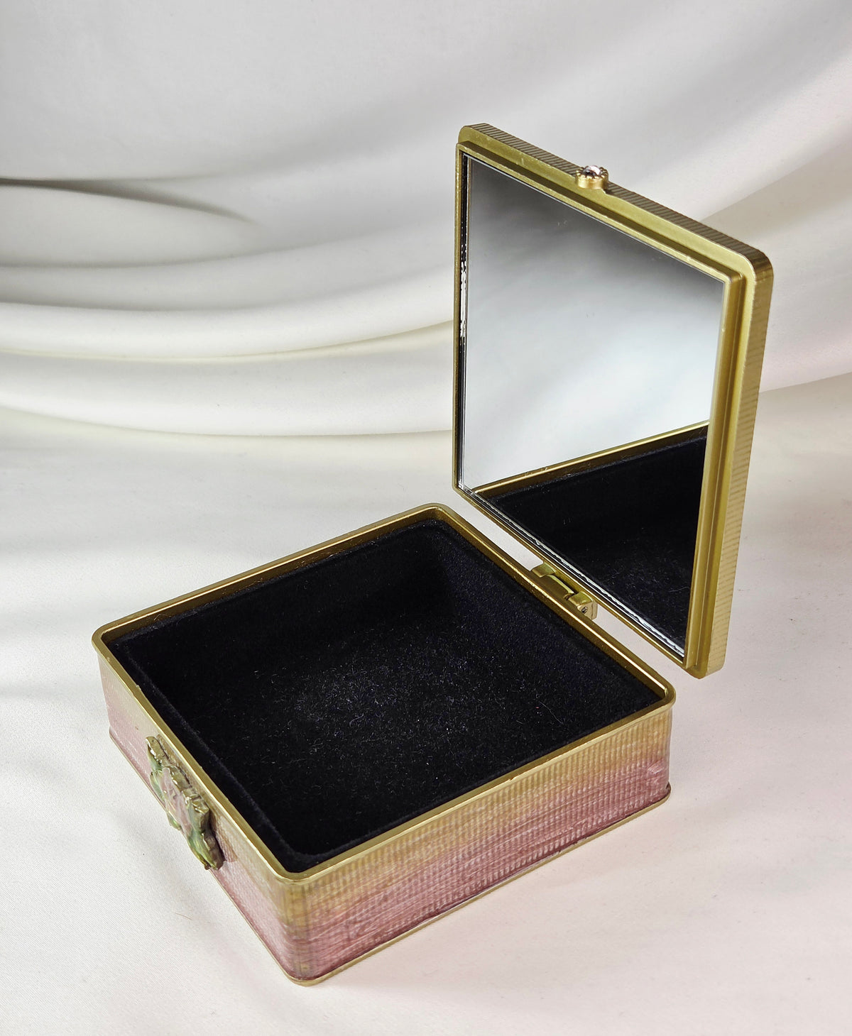 Ornate Floral Enamel Mirrored Jewelry Box Raised Rose Rhinestones Gold Tone Jay Strongwater Style 4"