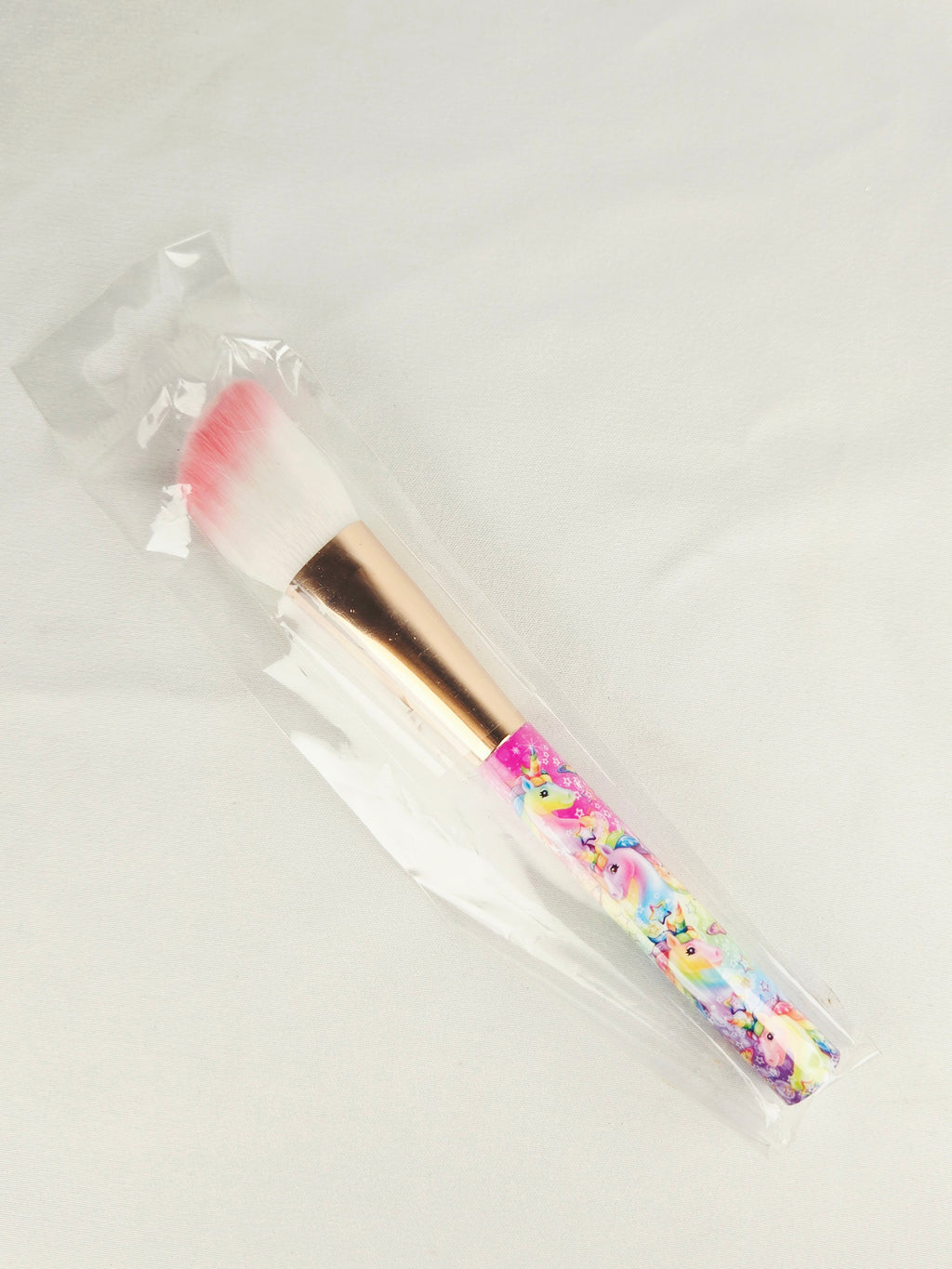 Lisa Frank Unicorn Makeup Brush – XOXO Glamour Dolls Rainbow Cosmetic Brush