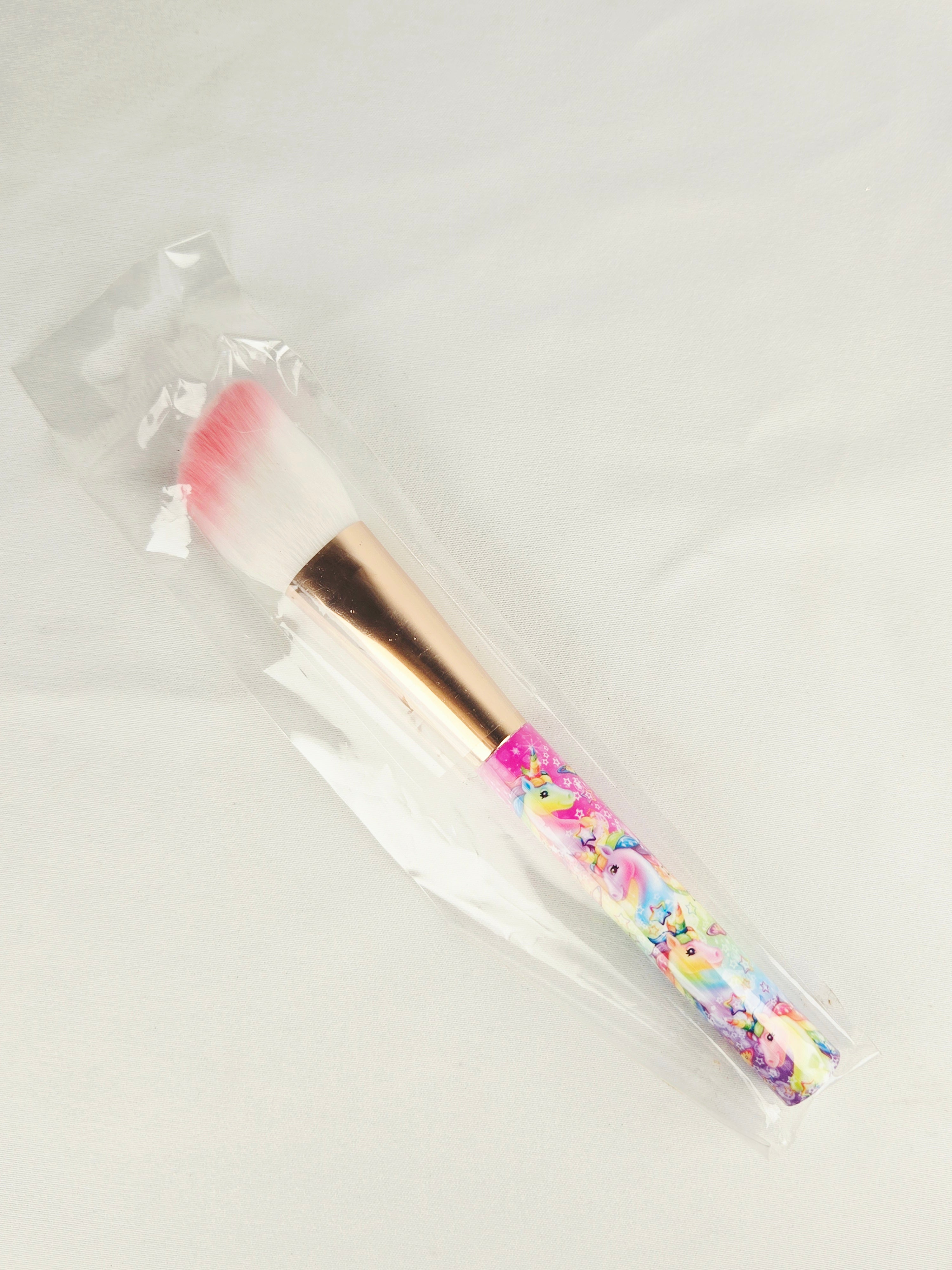 Lisa Frank Unicorn Makeup Brush – XOXO Glamour Dolls Rainbow Cosmetic Brush
