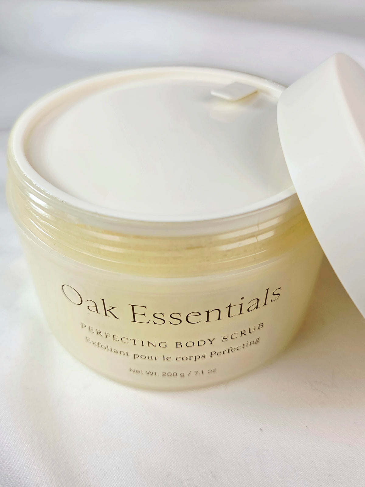 Oak Essentials Luminous Body Lotion + Perfecting Body Scrub Set
