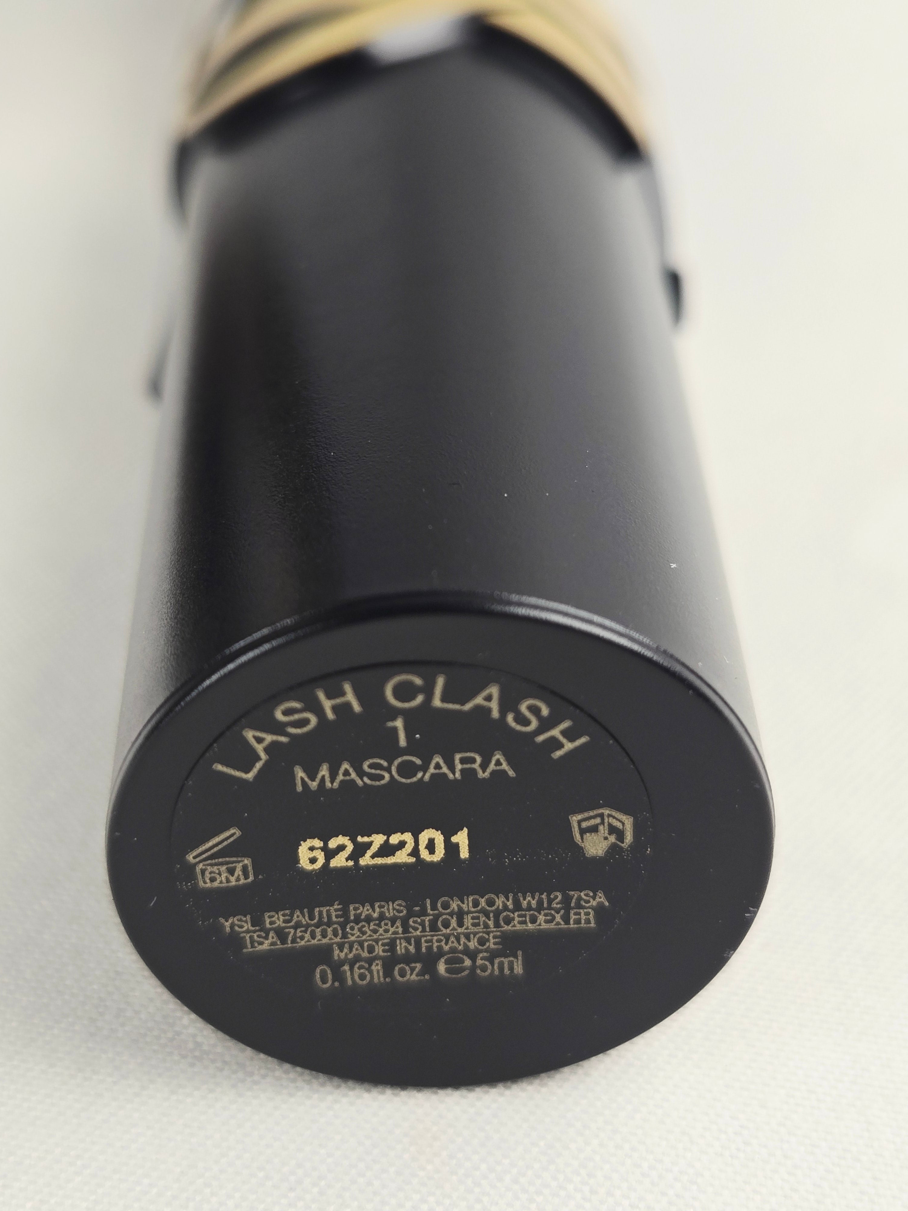 Yves Saint Laurent Lash Clash Mascara Noir Black 1 Extreme Volume 0.16 oz / 5 ml