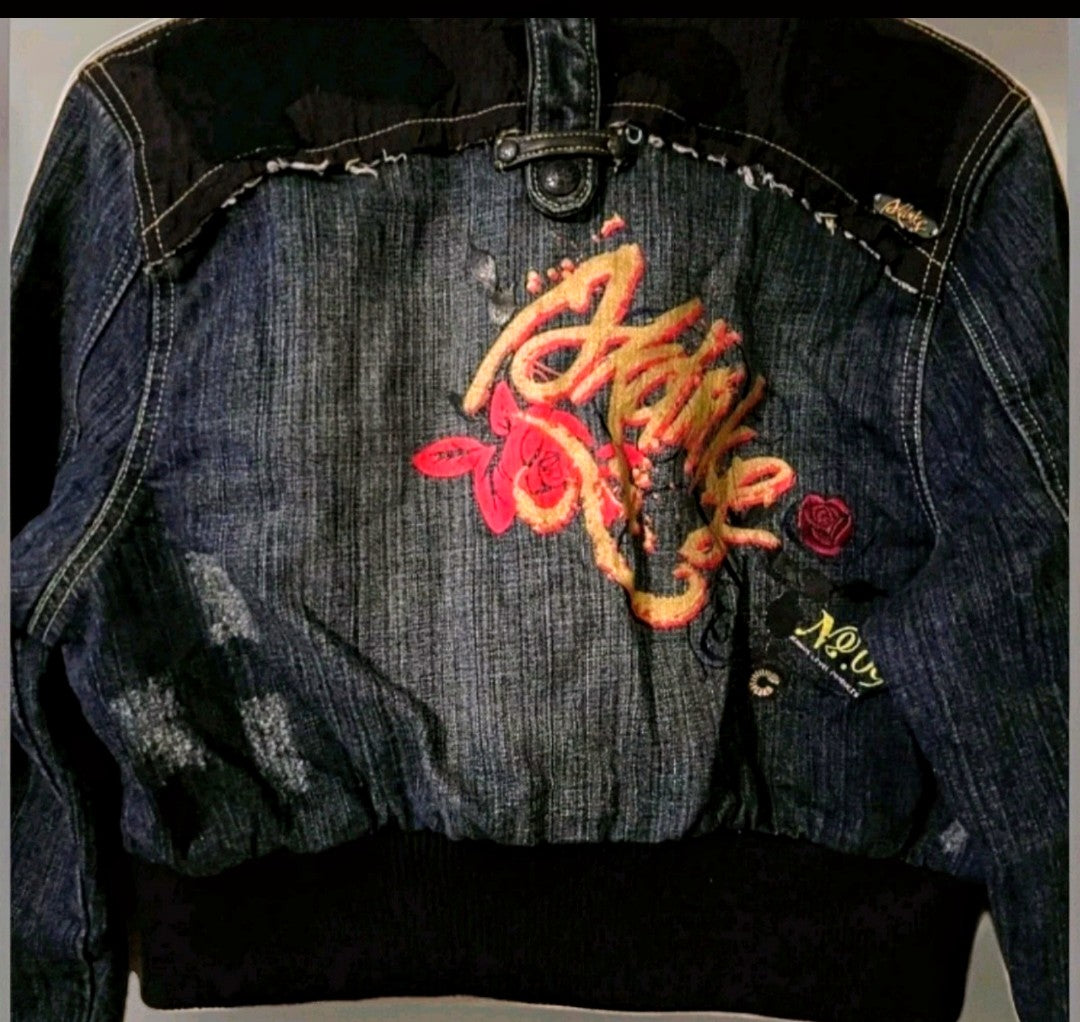 Y2K Akademiks Cropped Denim Bomber Jacket – Embroidered Buckle Detail Zip-Up