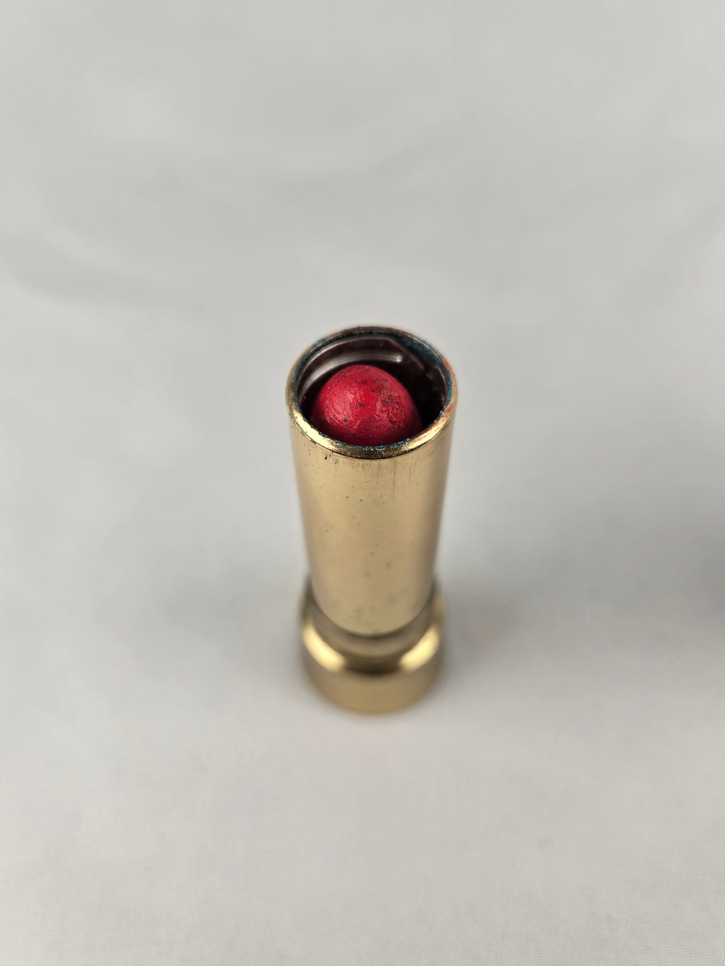 Vintage Avon “Red Commotion” Lipstick – Floral Case Gold Tube Retro Beauty Collectible